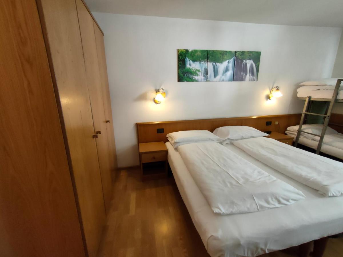 Hotel Denny Пінцоло Екстер'єр фото